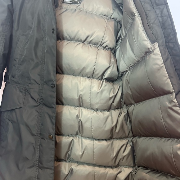 The North Face Outer Boroughs Women's black down filled Jacket Parka - Picture 8 of 12